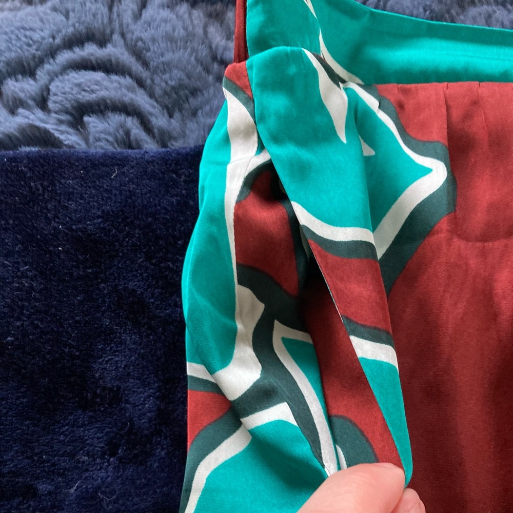 ♥️💙NEW Floral Teal and Maroon Skirt - Picture 4 of 5
